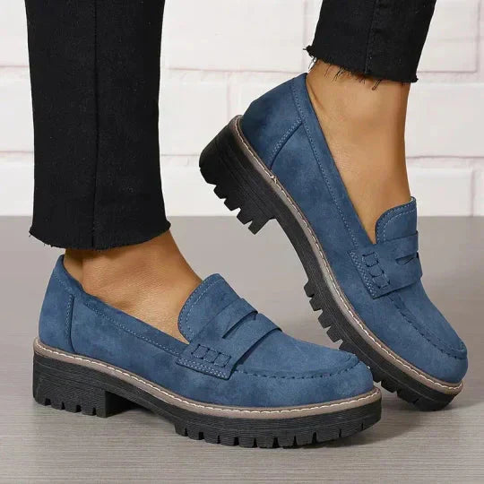 Damen Komfortschuhe: Modische Slip-on Loafer 'Paige' mit niedrigem Blockabsatz, stilvoll & bequem.