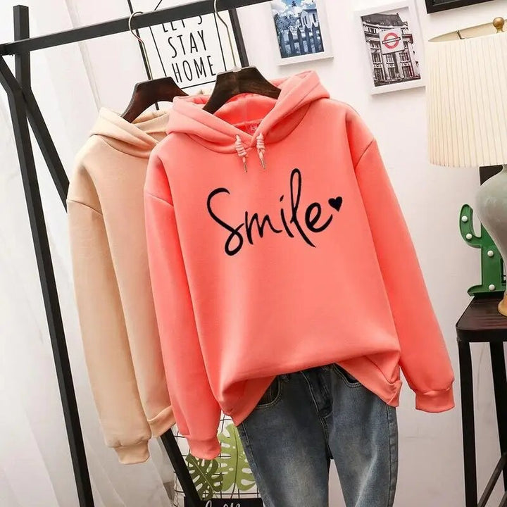 Stilvoller Damen Kapuzenpullover Smile-Love. Ideal als Oberteil für den Alltag und entspannte Freizeit.