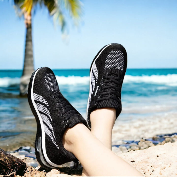 Komfortable Damen Sneaker Gina für den Alltag. Leichte, atmungsaktive Freizeitschuhe mit Dämpfung.