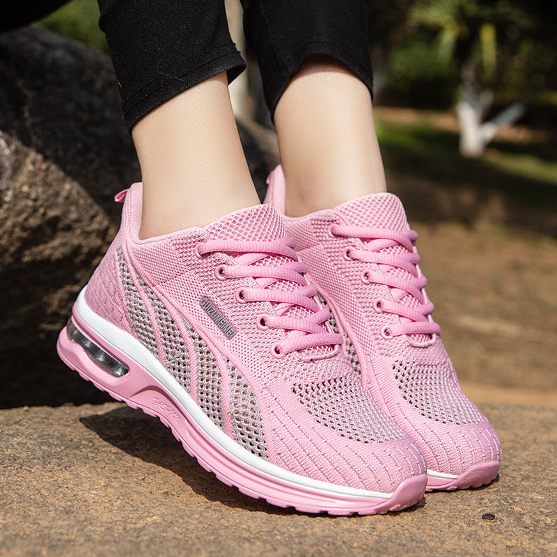 Rutschfeste Sohle der Damen-Sneaker Gina. Gedämpfte Freizeitschuhe für sicheren & komfortablen Halt.