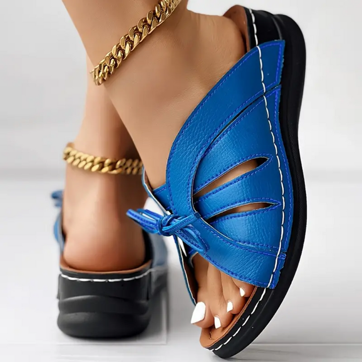 Damensandalen mit Schleife, die perfekt zu Sommerkleidern, Röcken und Hosen passen.