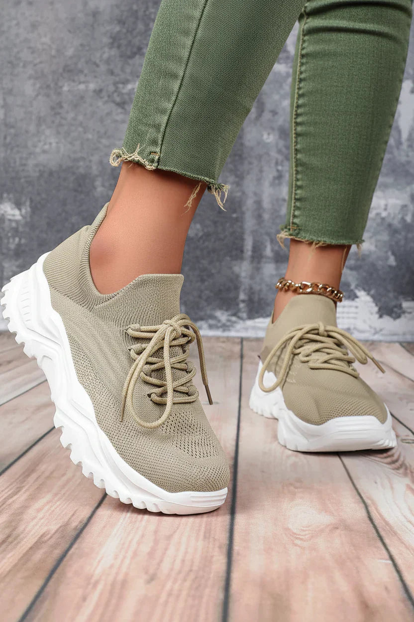Bequemer Damen Komfortschuh Sneaker Abbey, ideal für leichte Schritte und orthopädischen Halt.