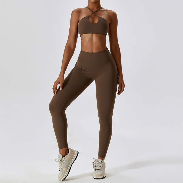 Eng anliegendes Trimline Damen Sportset, zweiteiliges Fitnessbekleidungs-Set für optimalen Komfort beim Training.