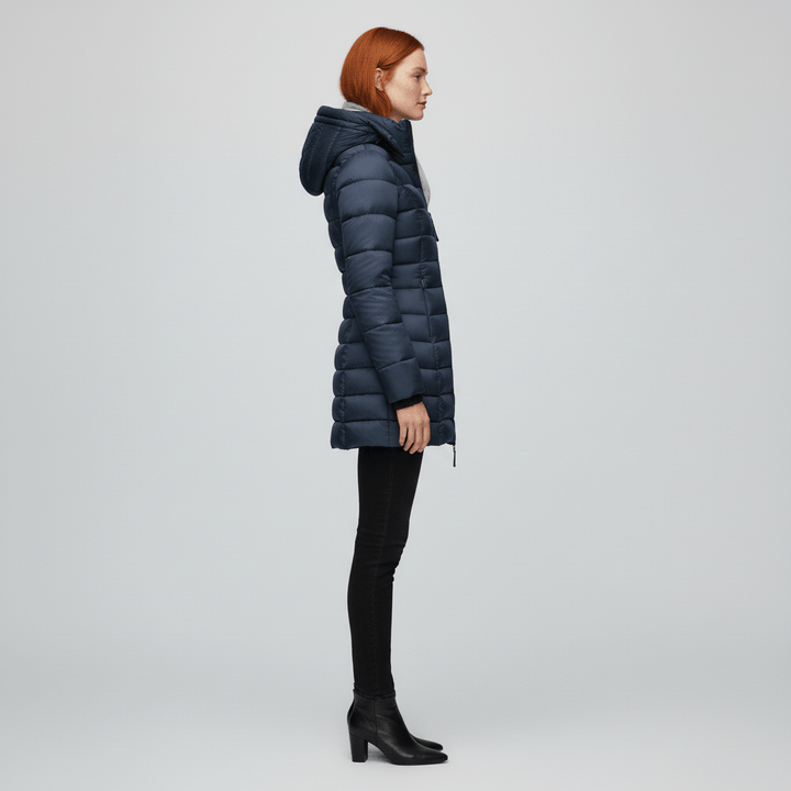 Damen Freizeitjacke Alexia: Gesteppte Winterjacke, figurbetont & warm, perfekt für aktive Tage.