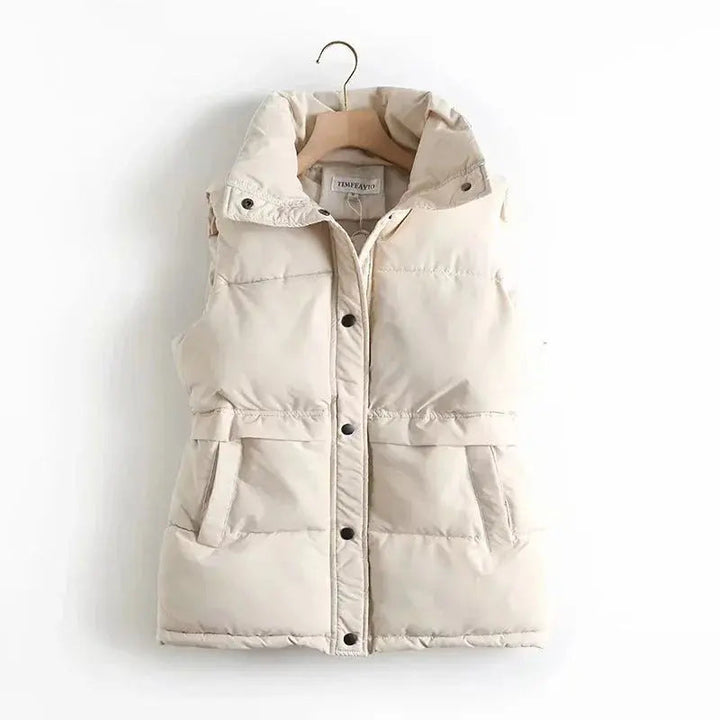 Elegante Damen-Gepolsterte Weste für Outdoor, Sport & Freizeit, schick und funktionell.
