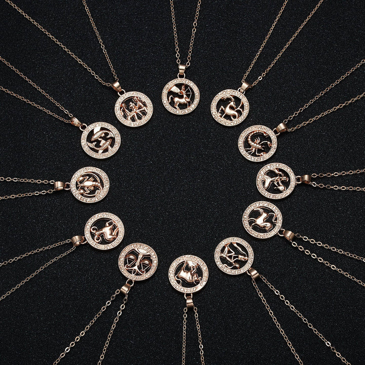 Glänzende Sternzeichen Halskette für Damen in Roségold, besetzt mit edlem Zirkonia. Astrologie Schmuck.