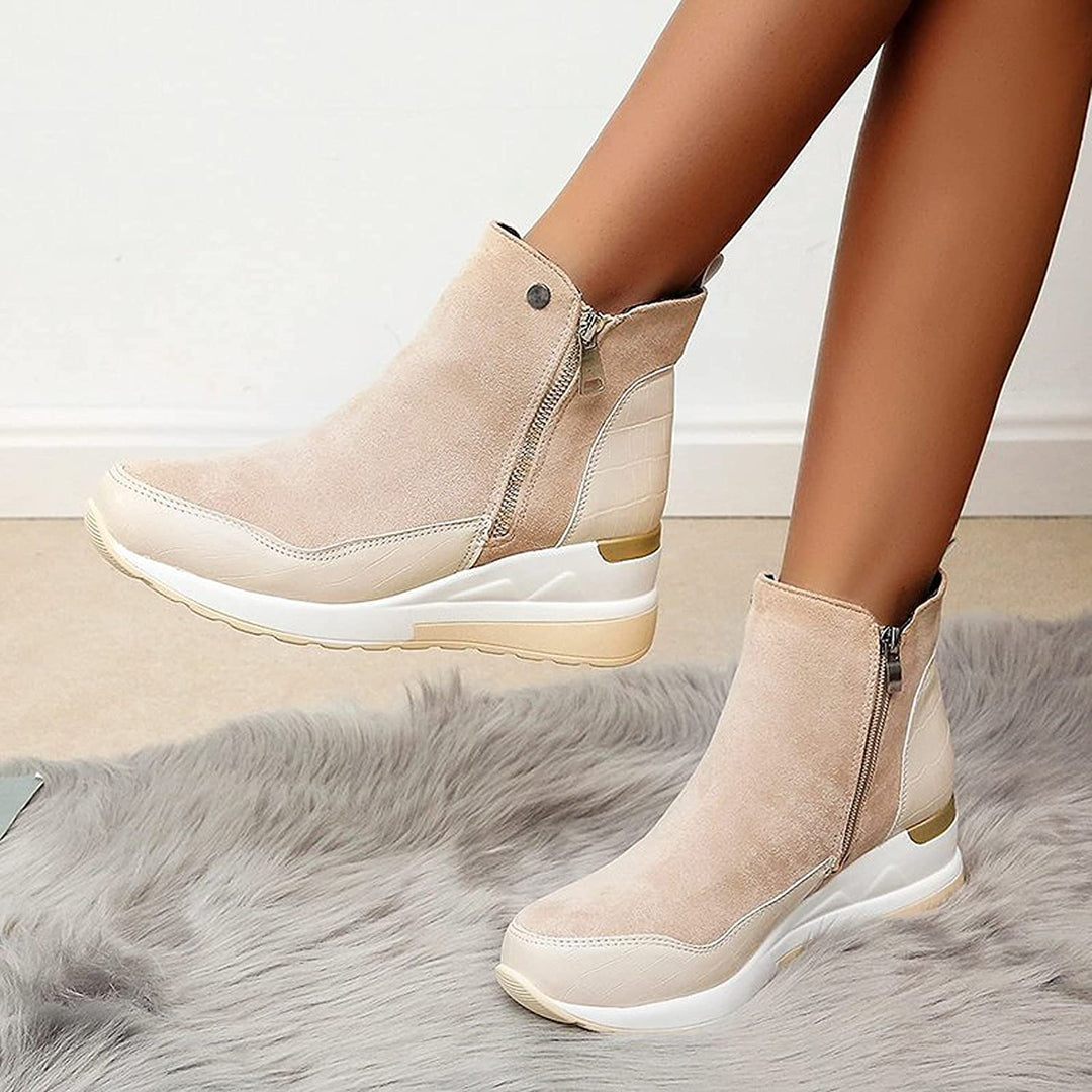 Modische Herbstmode: Bequeme Damen Stiefeletten mit warmem Futter, ideal für kühle Tage.