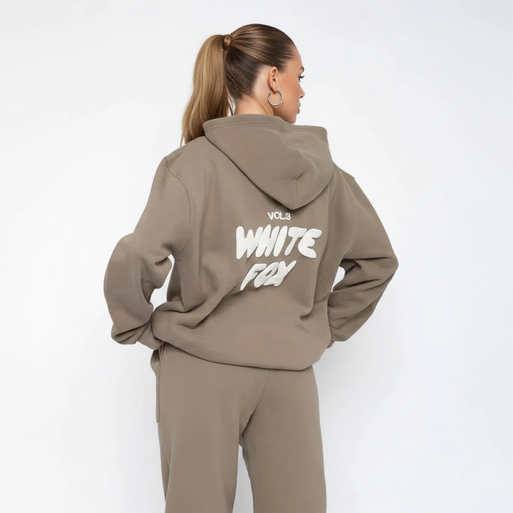 Entspannter Damen Loungewear Anzug für gemütliche Stunden und lässige Alltagskleidung. Maximaler Tragekomfort.