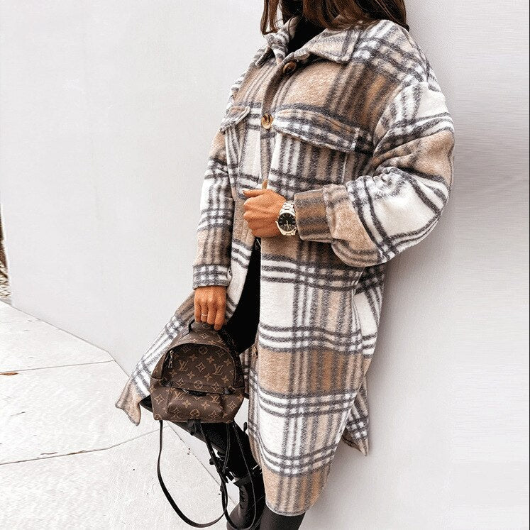 Damen Frühlingsmantel im Trenchcoat-Stil, leicht und atmungsaktiv.