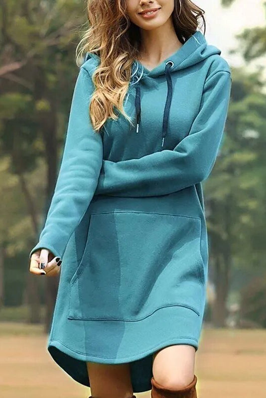 Nahaufnahme der Kängurutasche am bequemen Damen Tunika-Kleid Audrey. Praktisches Detail fürs Alltagskleid.