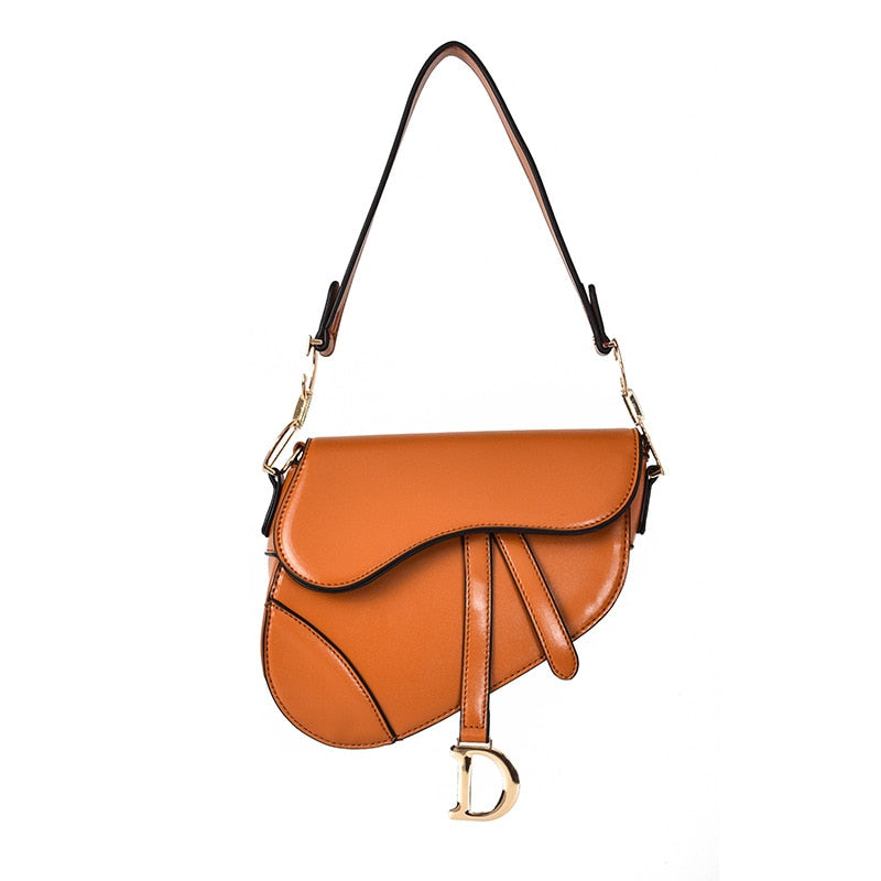 Exklusive Sandsberg Satteltasche, ein Must-have für jede Damenmode-Kollektion.