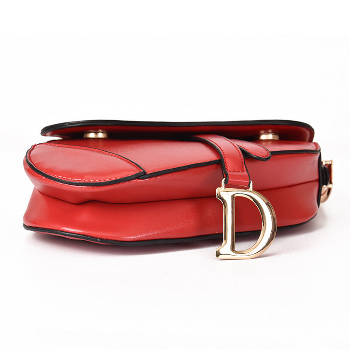 Hochwertige Sandsberg Schultertasche für Damen, ein luxuriöses Mode-Accessoire.