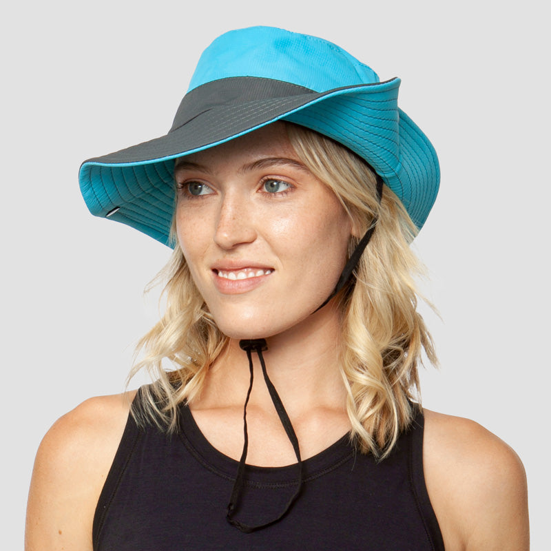 Bunter Damen Sonnenhut mit UV-Schutz, leicht & faltbar, ideal für jede Sommeraktivität.
