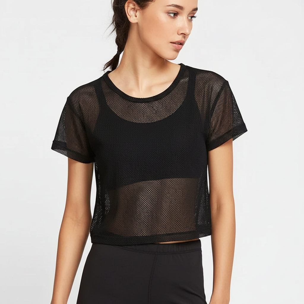 Bequemes Damen Kurzarm Sportshirt für Workout & Gym, atmungsaktiv und schnelltrocknend, aus leichtem Mesh.