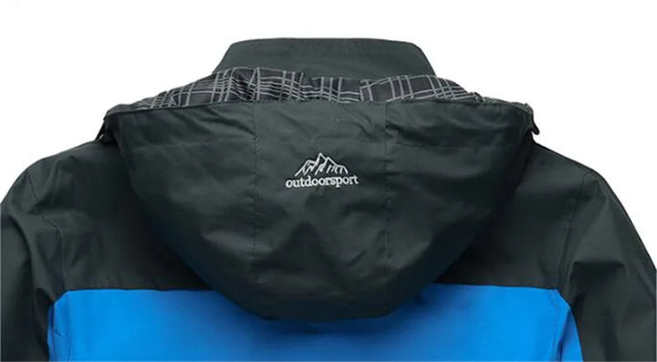 Robuste Damen Wanderjacke, wind- & wasserabweisend, bequeme Passform für Outdoor.