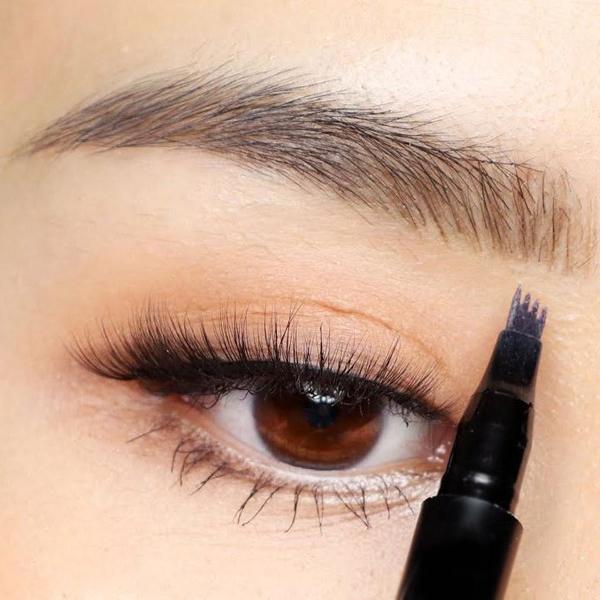 Damen wasserfester Microblading-Augenbrauenstift für natürliche, definierte Brauen.