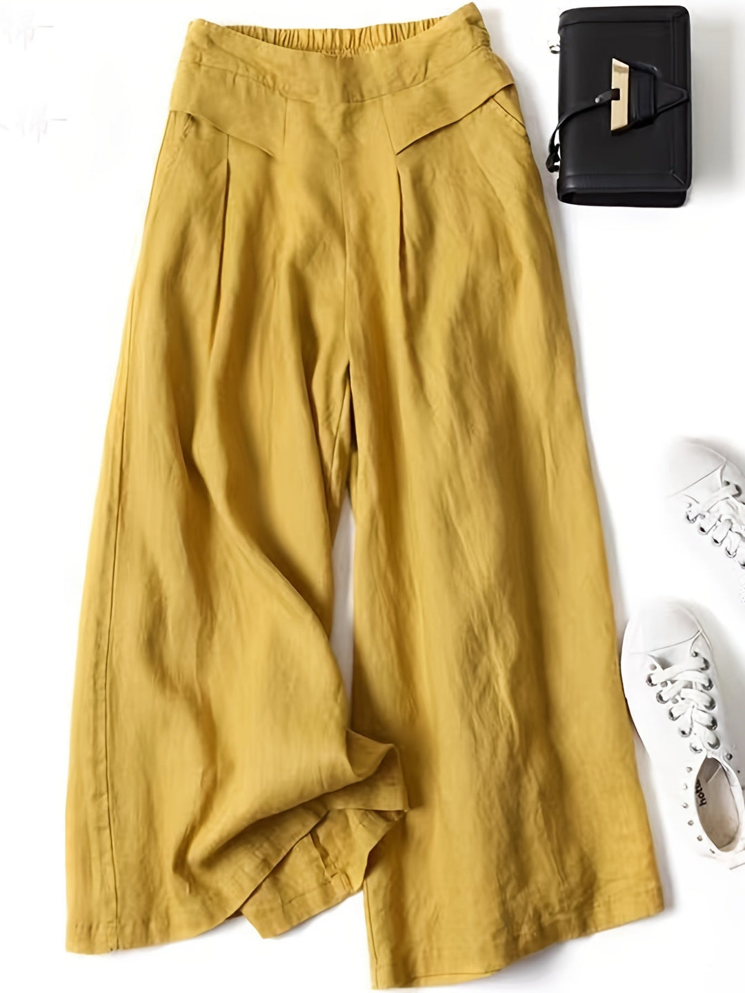 Bequeme Damen Freizeithose, Capri-Länge mit lockerem Weitbein-Schnitt, optimal für entspannte Tage.