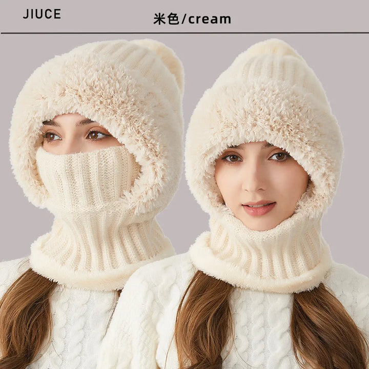 Stilvolle Damen Wintermütze Kimberly aus Fleece mit integriertem Schal, ein Must-have für Kälteschutz.