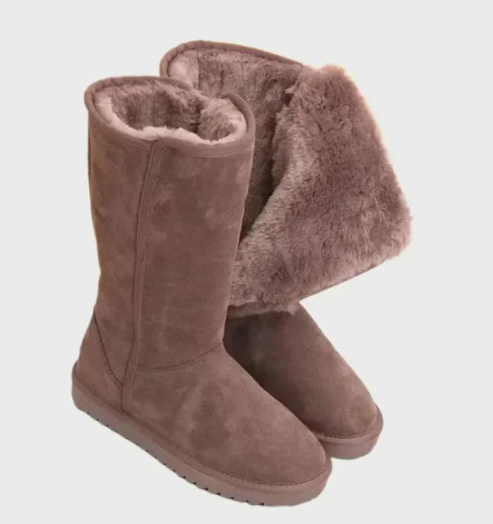 Damen Winterstiefel Sofia, wasserdicht & warm. Robuste Damenschuhe für stilvolle Auftritte im Schnee.