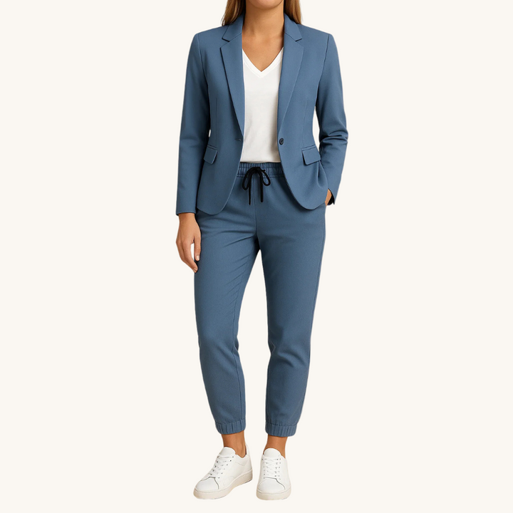 Damen Zweiteiler Beatrice: Eleganter, moderner Anzug für Business Casual & Frühling/Sommer. Vielseitig & bequem.