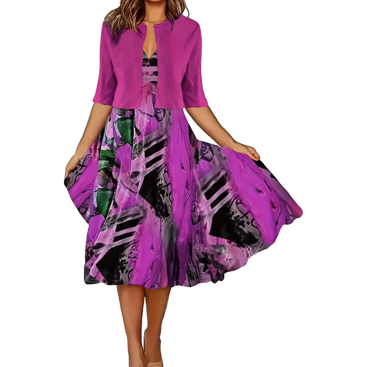 Damen-Fashion-Outfit: Zweiteiliges Set mit stilvollem Kleid und leichter Strickjacke, elegant.