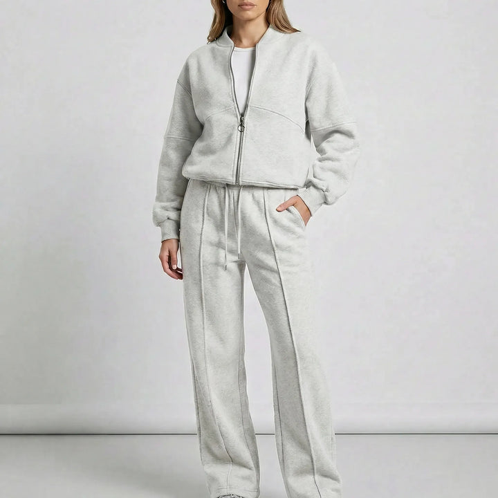 Trendiges Damen Zweiteiler Set Hayley mit Reißverschluss, Oberteil & Hose, für modernen Look.