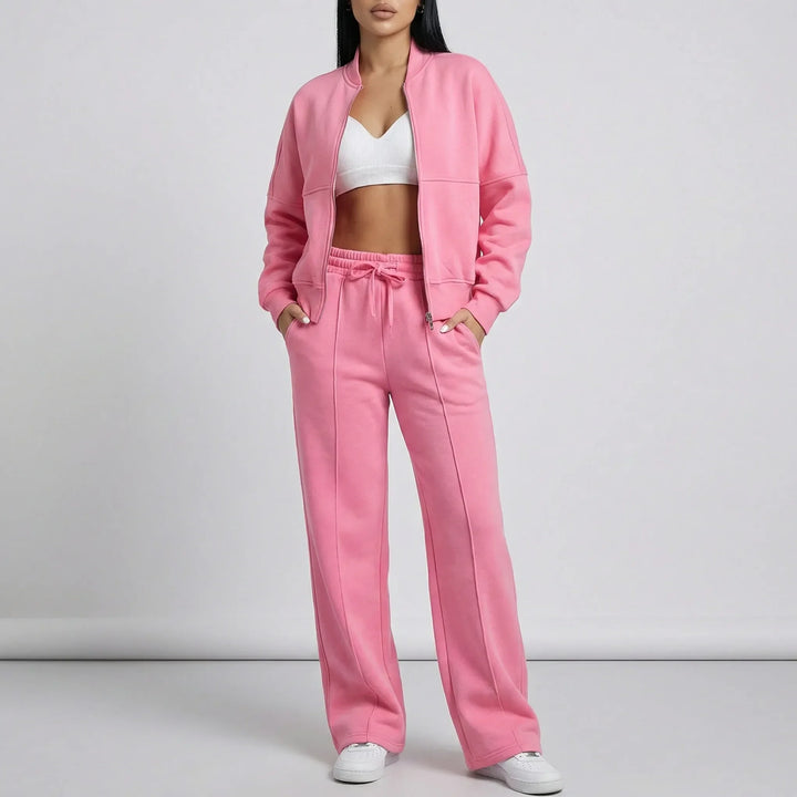Damen Zweiteiler Set mit Reißverschluss, Hose & Oberteil. Elegant, bequem & vielseitig zu jeder Jahreszeit.