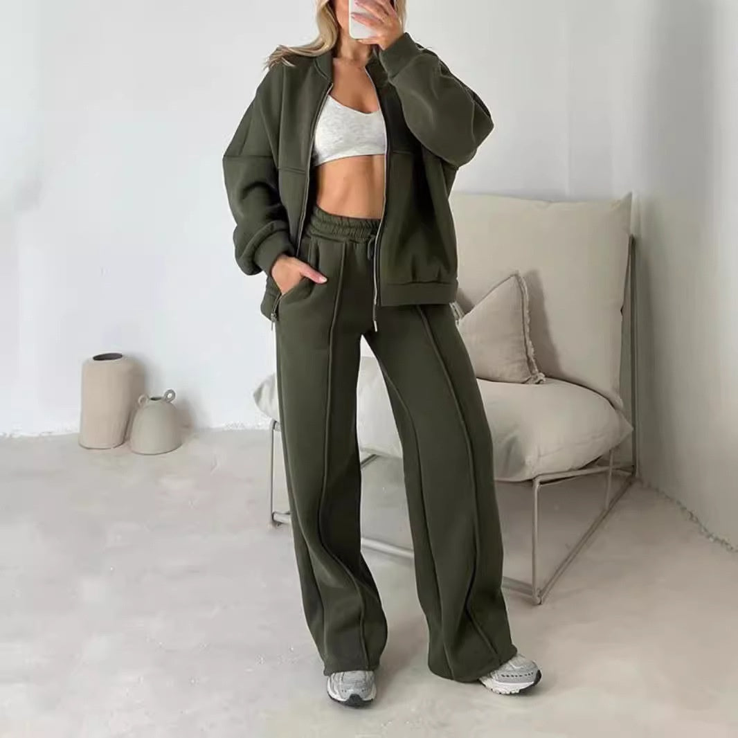 Bequemes Damen Zweiteiler Outfit, lässig elegant. Reißverschluss-Oberteil für Büro & Freizeit.