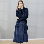 Navy blau