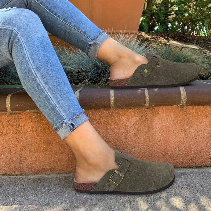 Elegante Unisex Sandalen in klassischem Design von Mayer. Stilvoll für Herbstmode & jeden Anlass.