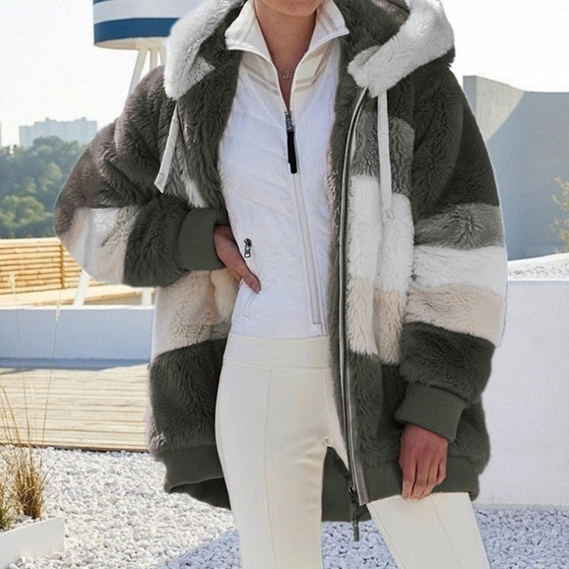 Eleganter Damen Cardigan mit Kapuze, weicher Plüsch, warme Winterjacke Oversize.