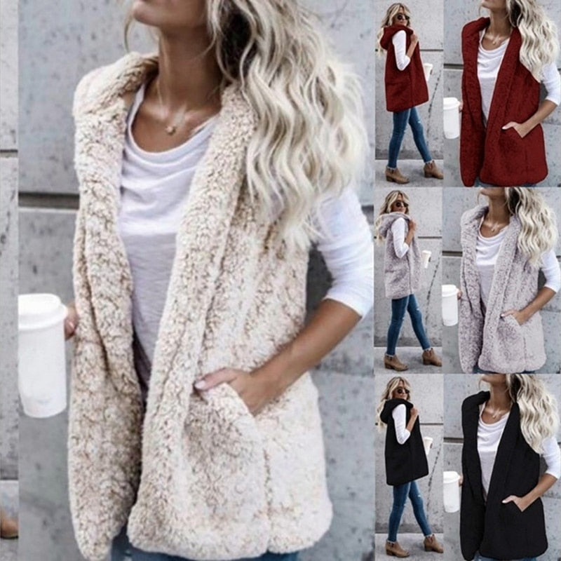 Damen ärmellose Strickjacke mit Plüschkapuze, elegant & warm für Winter und Herbstoutfits.