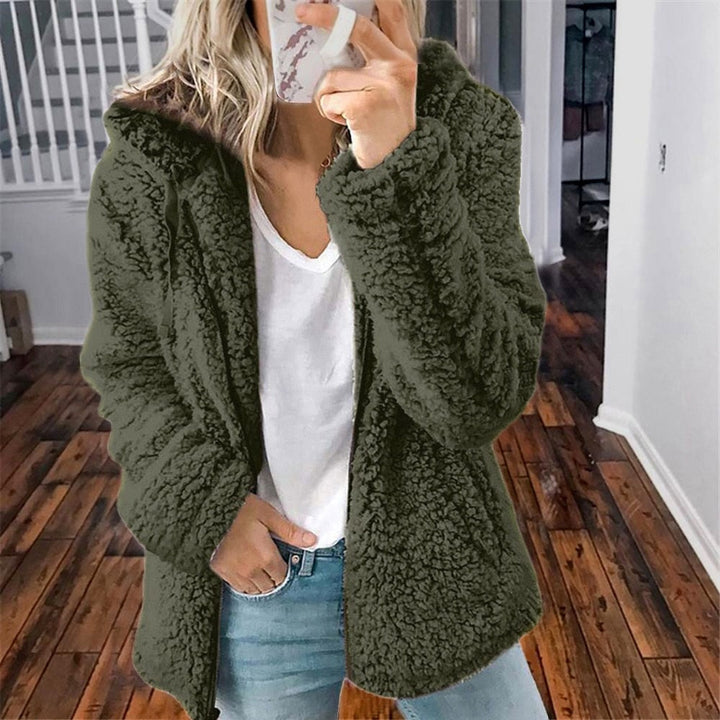 Kuscheliger Damen Winter-Cardigan mit Kapuze aus weichem Teddy-Fleece.