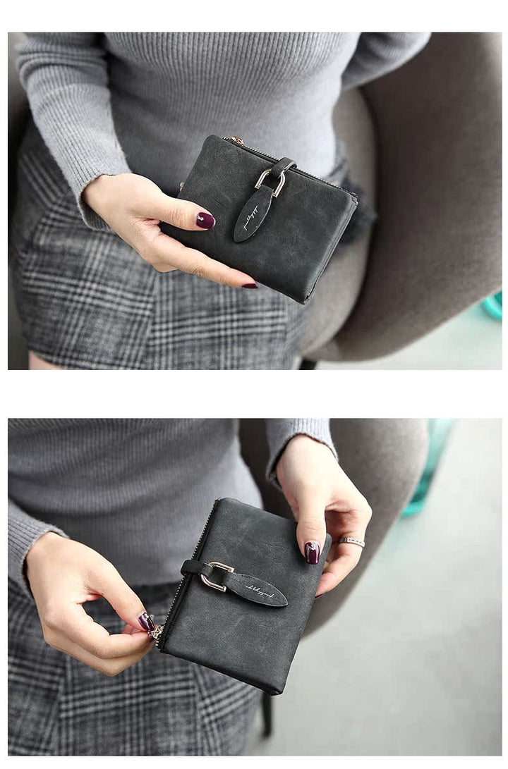 Drei matte Damen Geldbörsen: Schwarz, Blau, Rosa. Elegante Vintage Clutches mit Druckknopfverschluss.