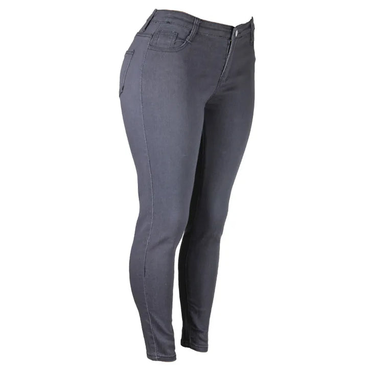 Damenjeans in Übergröße: Röhrenjeans mit High Waist und starkem Stretch für ganztägigen Komfort.