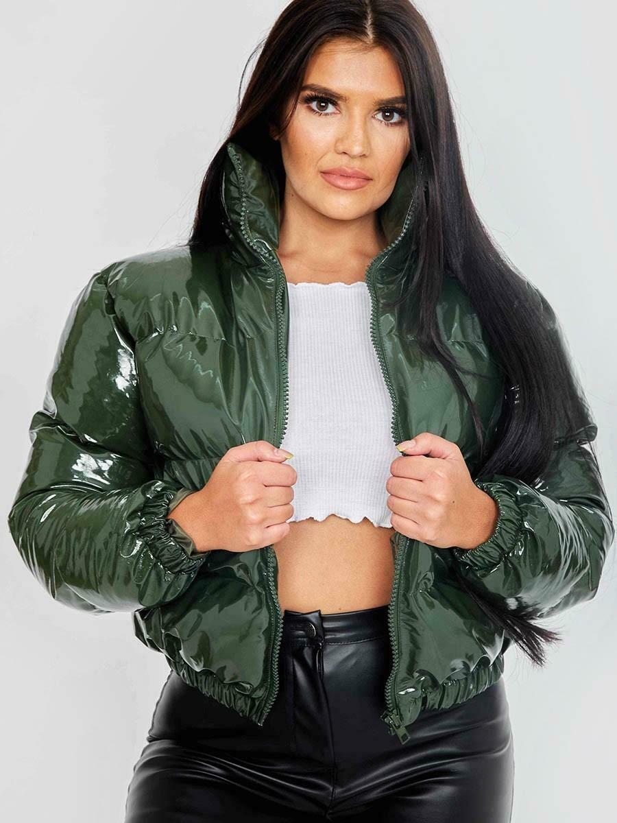 Kurze Damen Pufferjacke, stylische Winterjacke für Stadt und Freizeit.