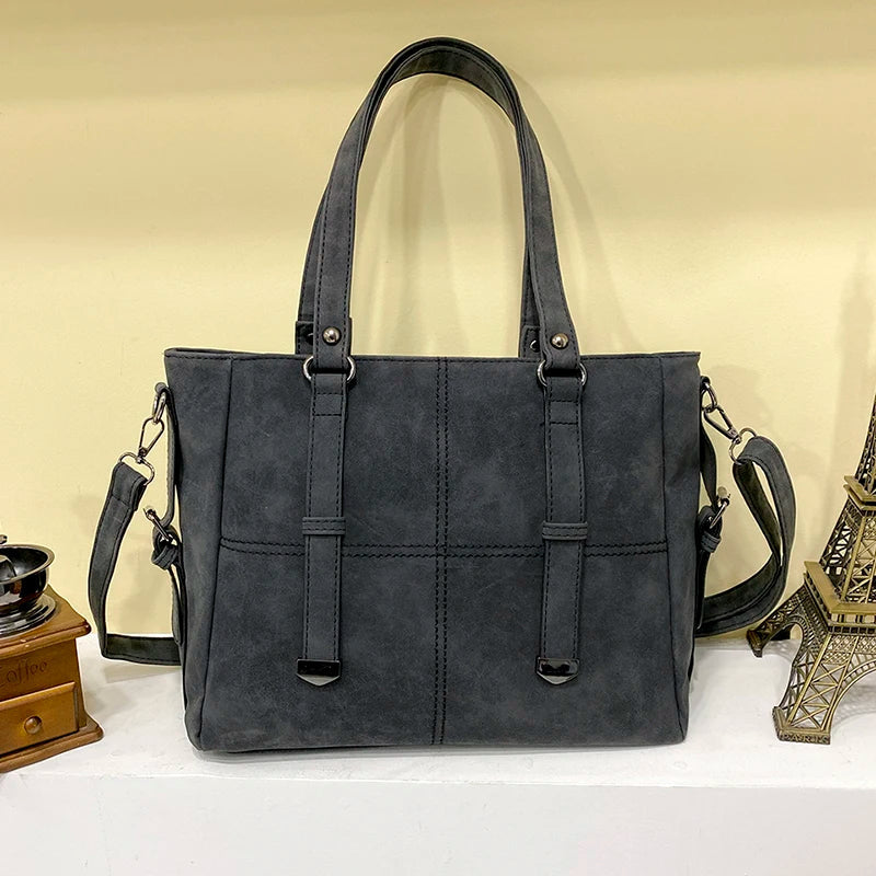 Modische große Damen Handtasche in Grau, elegant und geräumig, ideal für alle Jahreszeiten.
