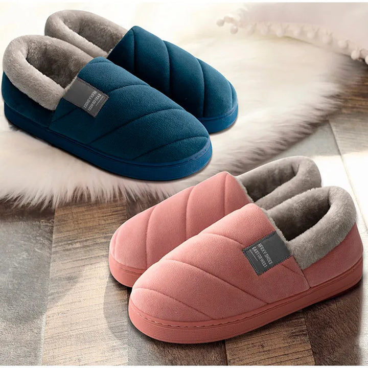 Modische Winterhausschuhe im Moccasin-Design, rutschfest und extra warm für die ganze Familie.