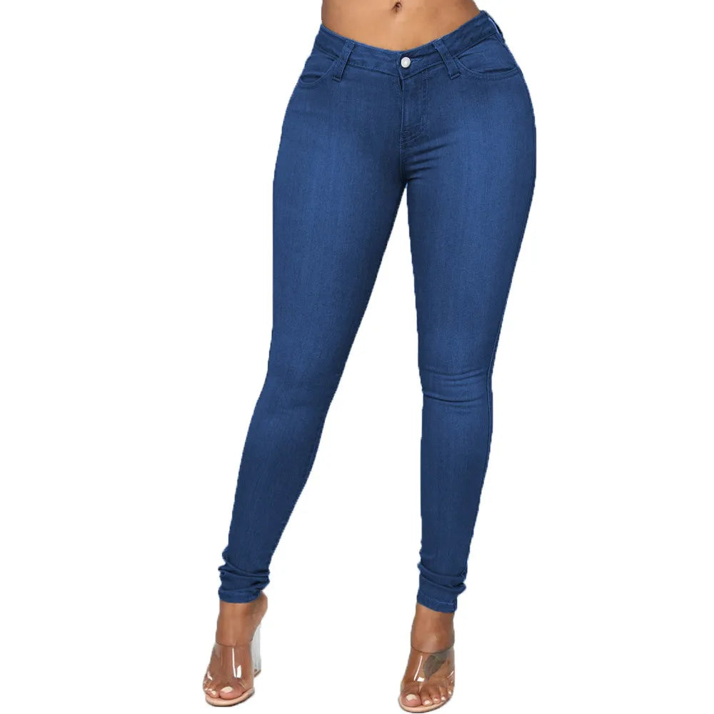 Stylische Plus Size Damenjeans, High Waist Stretchjeans, figurbetont & bequem für Freizeit und Alltag.