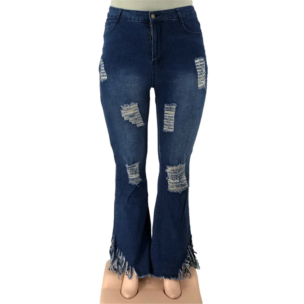 Stylische Damen Schlagjeans in Übergröße, zerrissenes Design, flexibler Stretch-Denim.