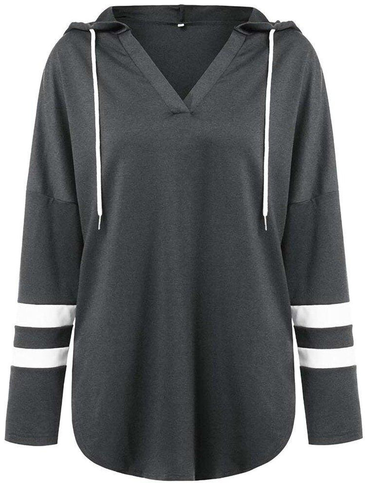 Angesagter Damen Oversize Kapuzenpullover. Der perfekte Begleiter für Herbstmode und Urban Style.