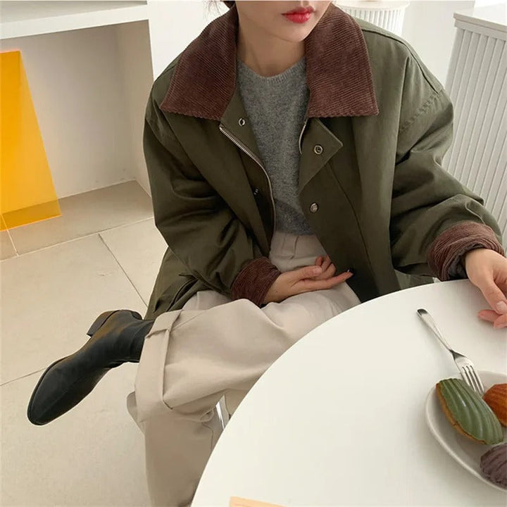 Trendige Damen Jacke, modische Übergangsjacke & Herbstjacke. Bequem & stilvoll für Outdoor & Alltag.