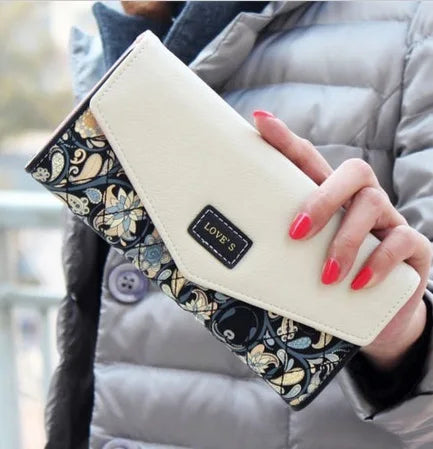 Stilvolle Geldbörse & Kartenhalter für Damen, elegante Clutch im Hängematten-Design, ganzjährig tragbar.