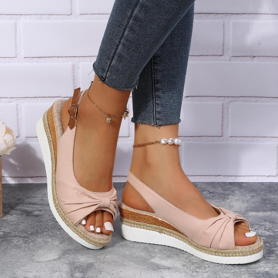 Damen Sommersandalen mit Keilabsatz, modisch und bequem für den Alltag im Sommer.