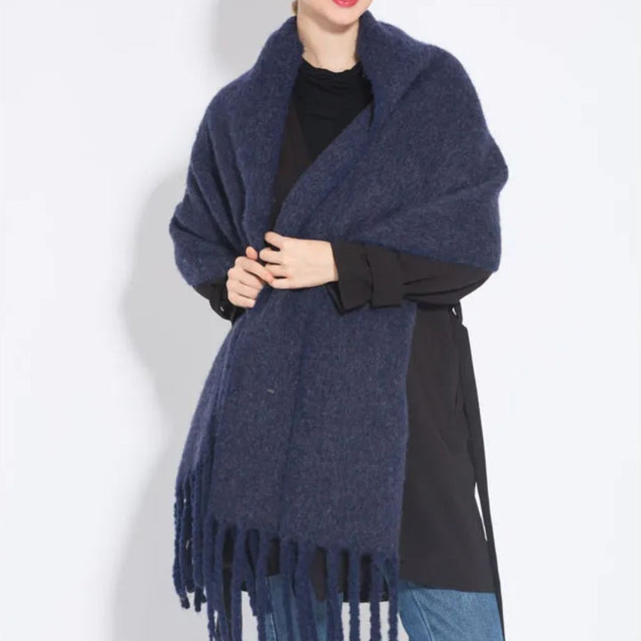 Bequemer warmer Winterschal für Damen, elegant & weich. Optimal für kalte Tage, ein stilvolles Geschenk.