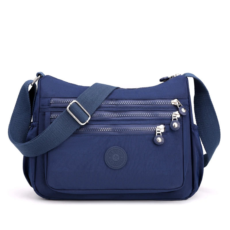 Hochwertige Damen Schultertasche, wasserabweisend. Elegantes Accessoire, perfekt für den stilvollen Alltag.