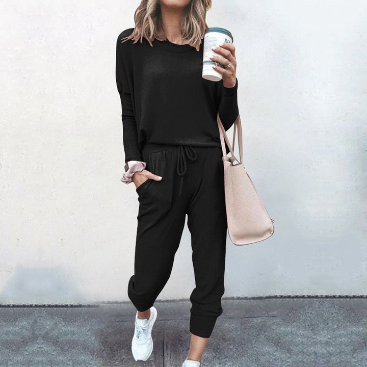Eleganter Freizeit-Zweiteiler für Damen, modisches Outfit-Set, hoher Komfort, vielseitig einsetzbar.