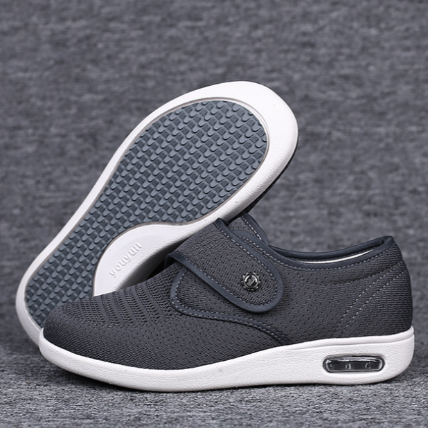 Alltagstaugliche Komfortschuhe für Damen mit breiten Füßen. Bieten optimale Unterstützung und sind leicht anpassbar.
