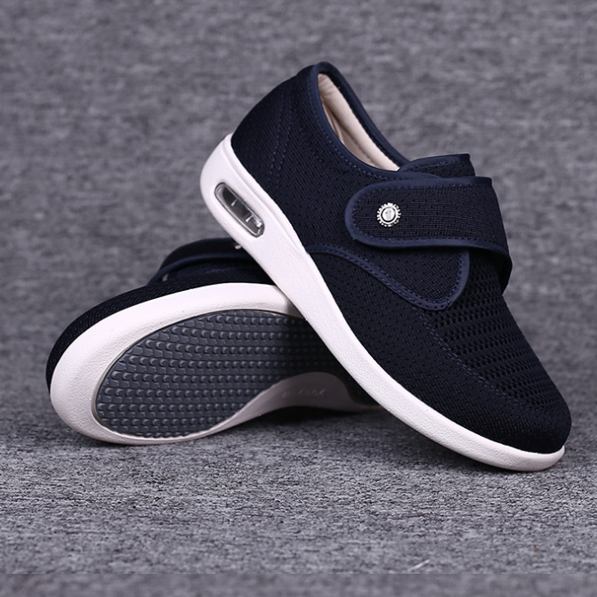 Orthopädische Damenschuhe für höchsten Komfort, speziell für breite Füße, ganzjährig tragbar, mit Klettverschluss.