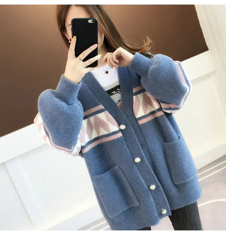 Dein neuer Lieblings-Damenpullover in Übergröße, gestrickt für Gemütlichkeit und Stil.